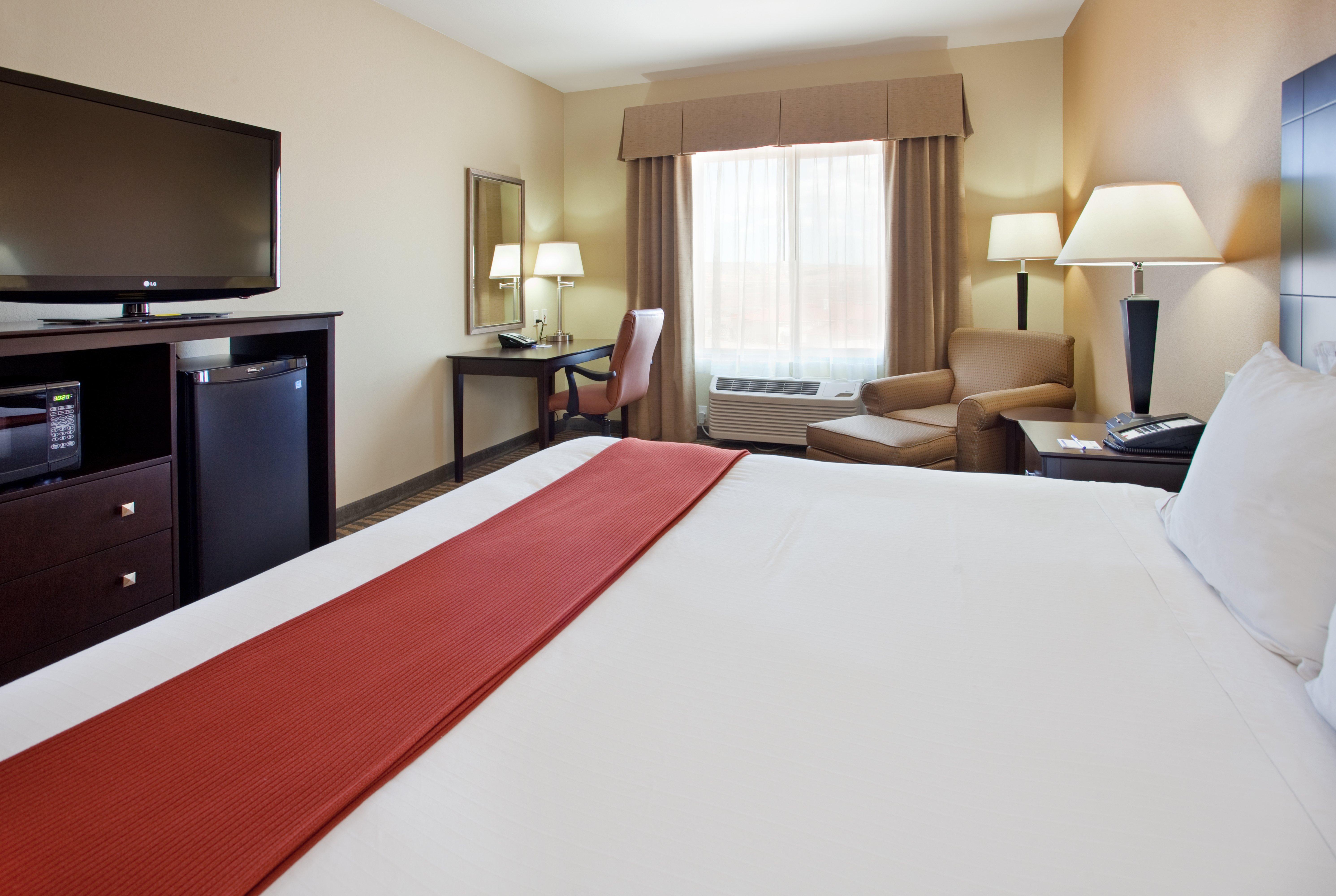 Holiday Inn Express & Suites Gallup East By Ihg Bagian luar foto